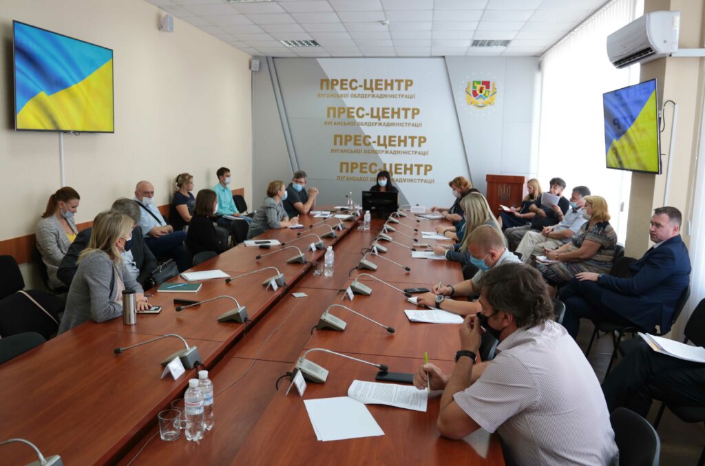 принято решение превратить Луганскую и Донецкую области в точки экономического роста