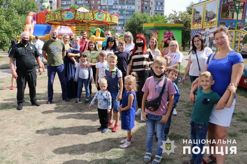У Слов'янську для дітей поліцейських влаштували свято