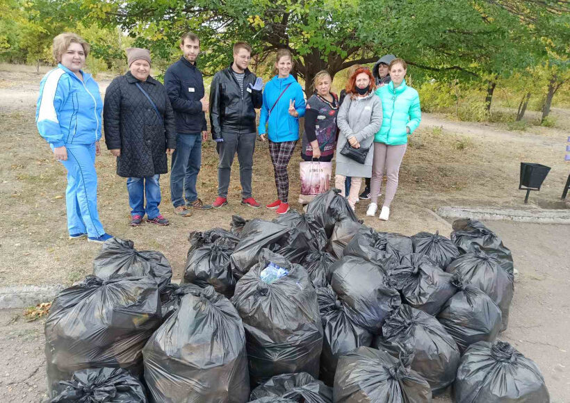 На Донетчине более 2000 молодых людей присоединились к Всемирному дню уборки "World Cleanup Day"