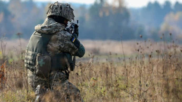 Сутки в ООС: боевики обстреляли украиских военных вблизи Водяного