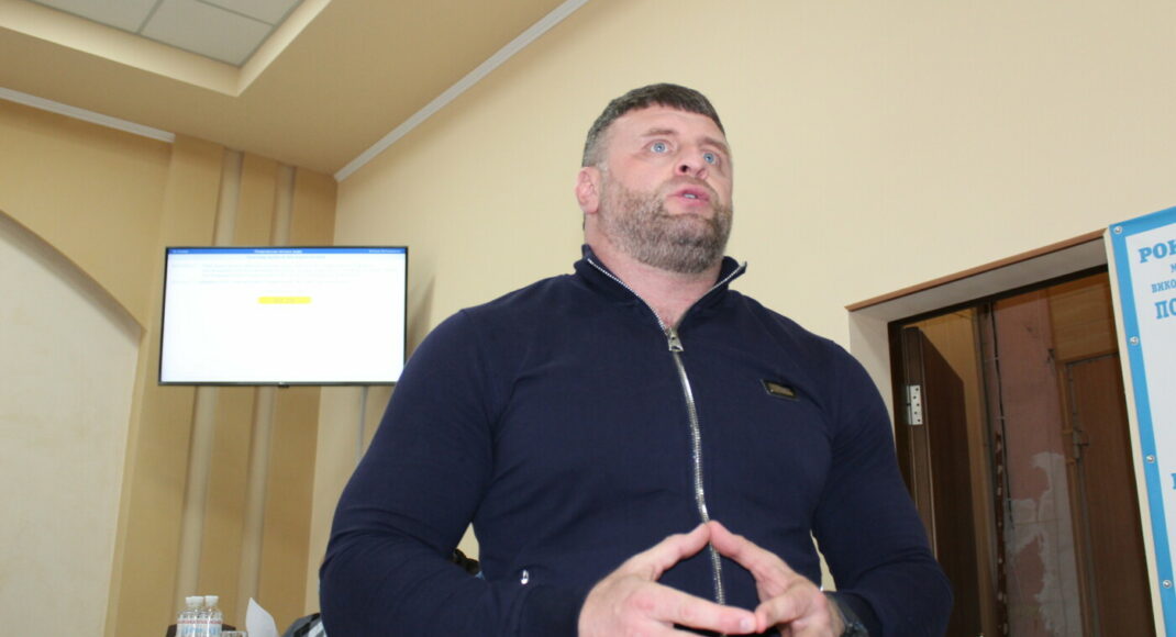 У Покровську на Донеччині депутати збільшили штат тренерів-викладачів