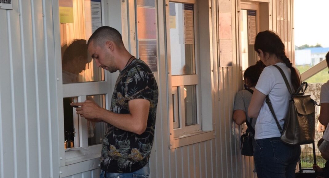 Жители ОРДО сталкиваются с проблемой при использовании приложения "Дій вдома", - соцсети