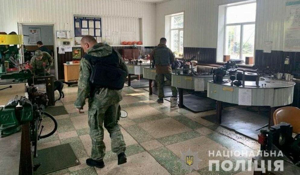 Полицейские в Славянске проверили информацию о минировании вагонного депо: что известно
