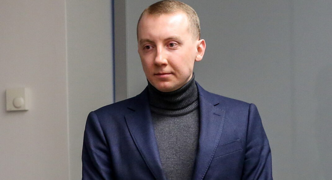 "Попросил листы бумаги у тех, кто меня допрашивал": журналист Асеев представил в Киеве книгу о заключении в тюрьме ОРДО "Изоляция" (видео)