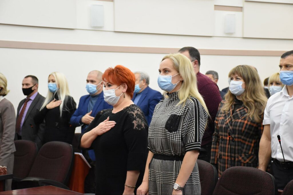 Первая сессия: новая метла Краматорска по-новому пока не метет