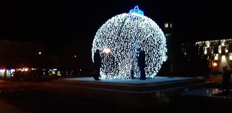 В Бахмуте появилась новогодняя фотозона