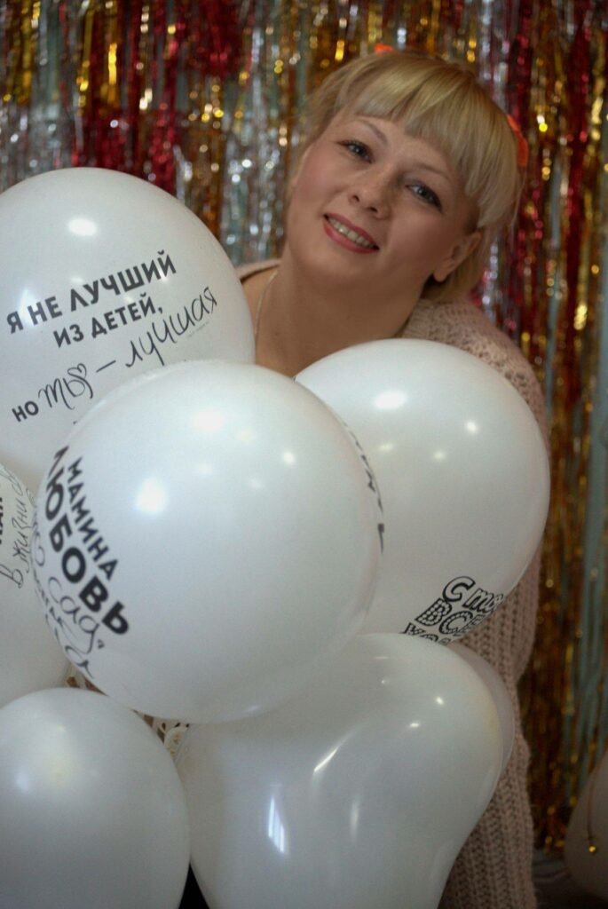 В Северодонецке в рамках Всемирной кампании "16 дней против насилия" провели фотосессию для детей с инвалидностью