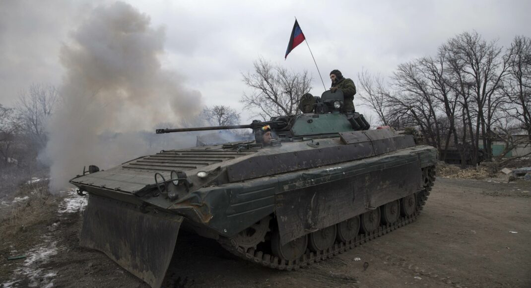 В оккупированную Горловку боевики стянули боевую технику, — соцсети