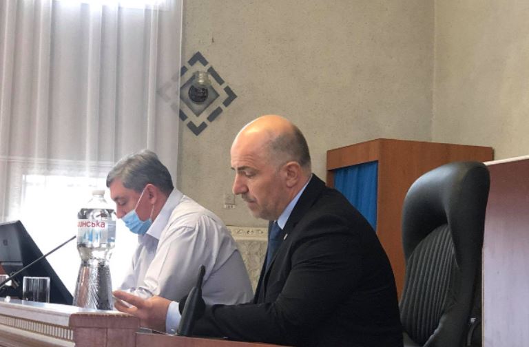 Голові Костянтинівській ОТГ затвердили премію 150% до окладу