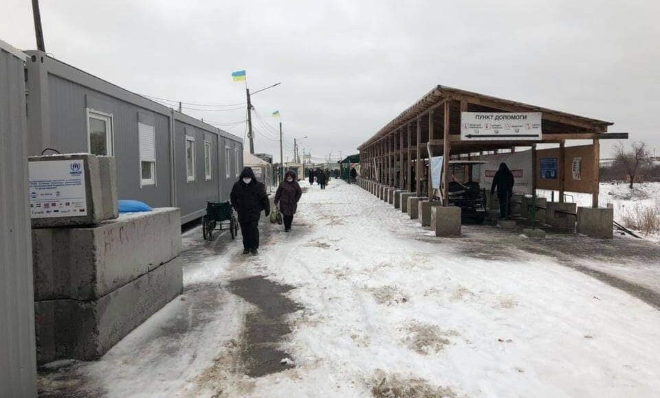 Вчера более 850 человек пересекло КПВВ на Донбассе