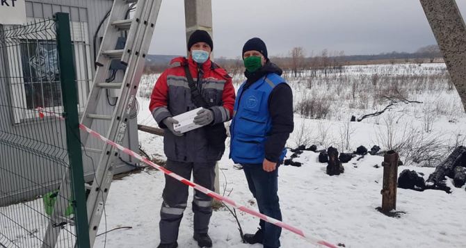 На КПВВ "Станица Луганская" работает 5 точек бесплатного доступа к интернету: где их найти