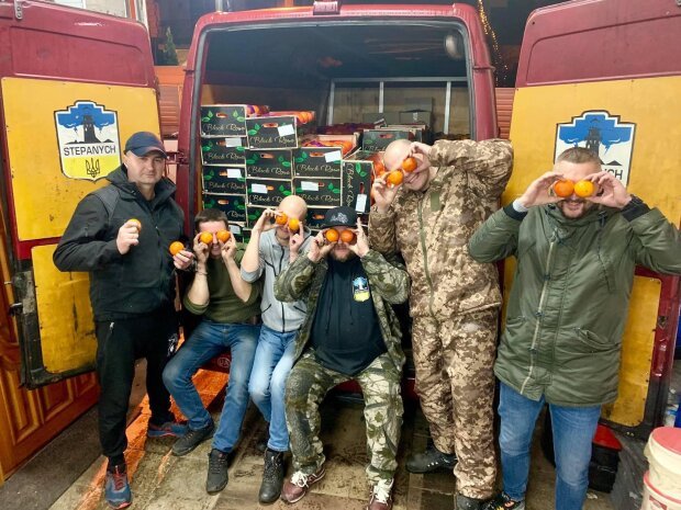 В зону ООС отправили 6 тонн оливье: в Славянске провели акцию для солдат