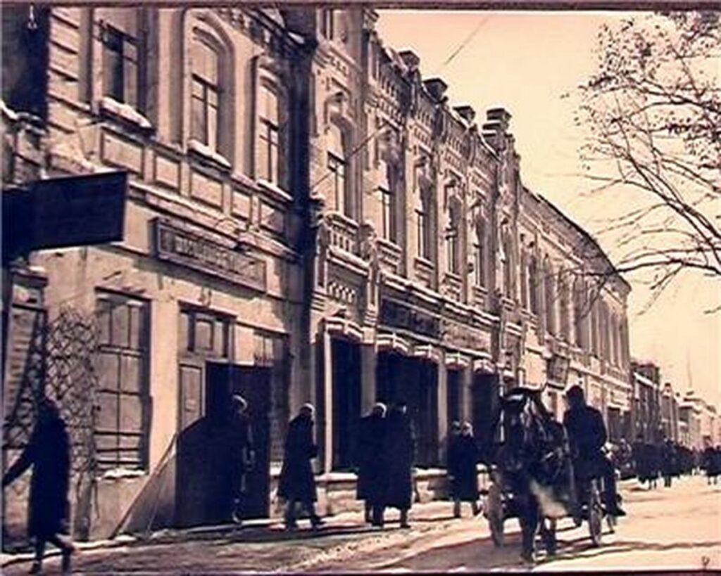“Чикаго” на Донетчине: история рекламных вывесок Славянска