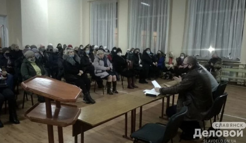 Тепло — холодно. Прервется ли отопительный сезон в одной из школ Славянска