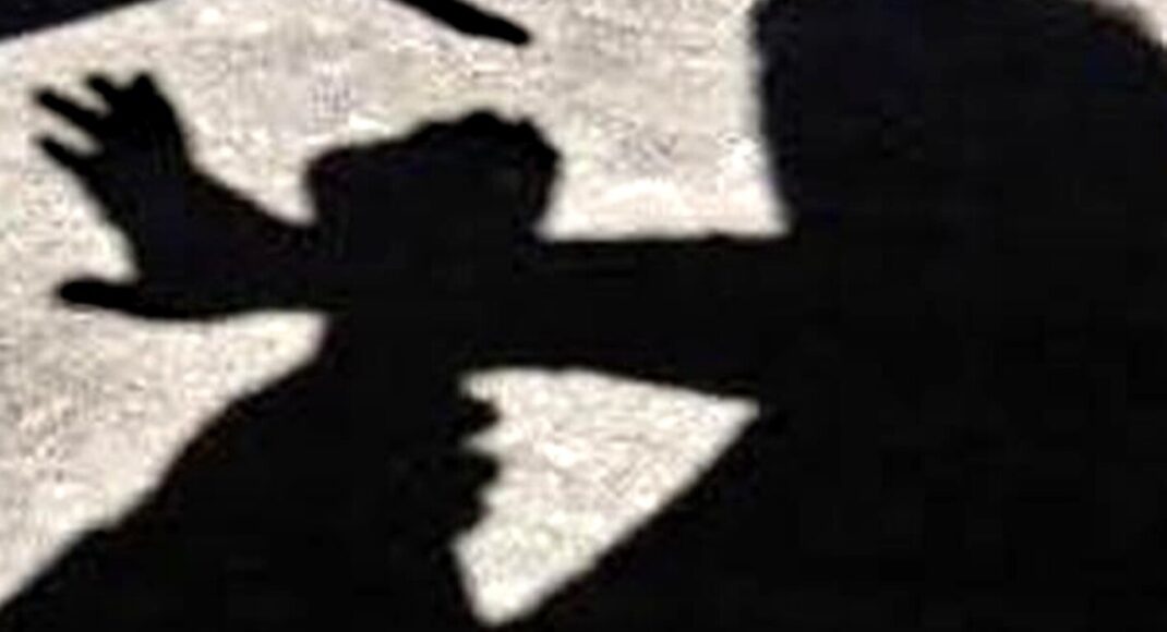 В окупованій Макіївці чоловік напав на жінку і пограбував