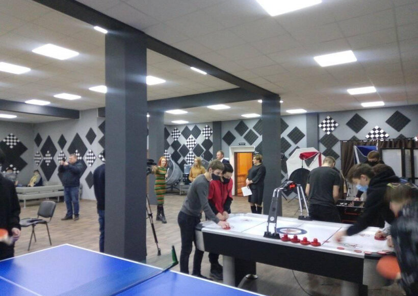 У Кураховому на Донеччині відкрився молодіжний центр
