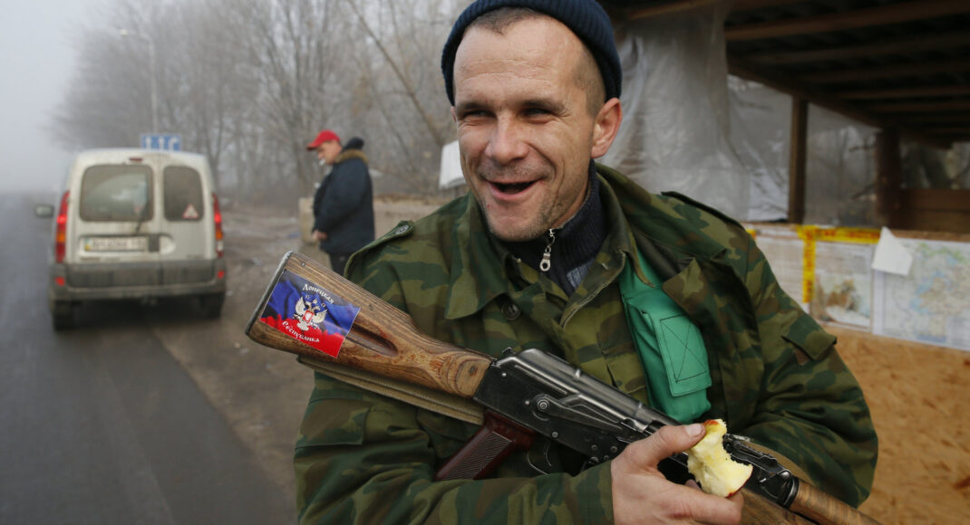 Оккупанты активизировали пропаганду военной службы в ОРДЛО