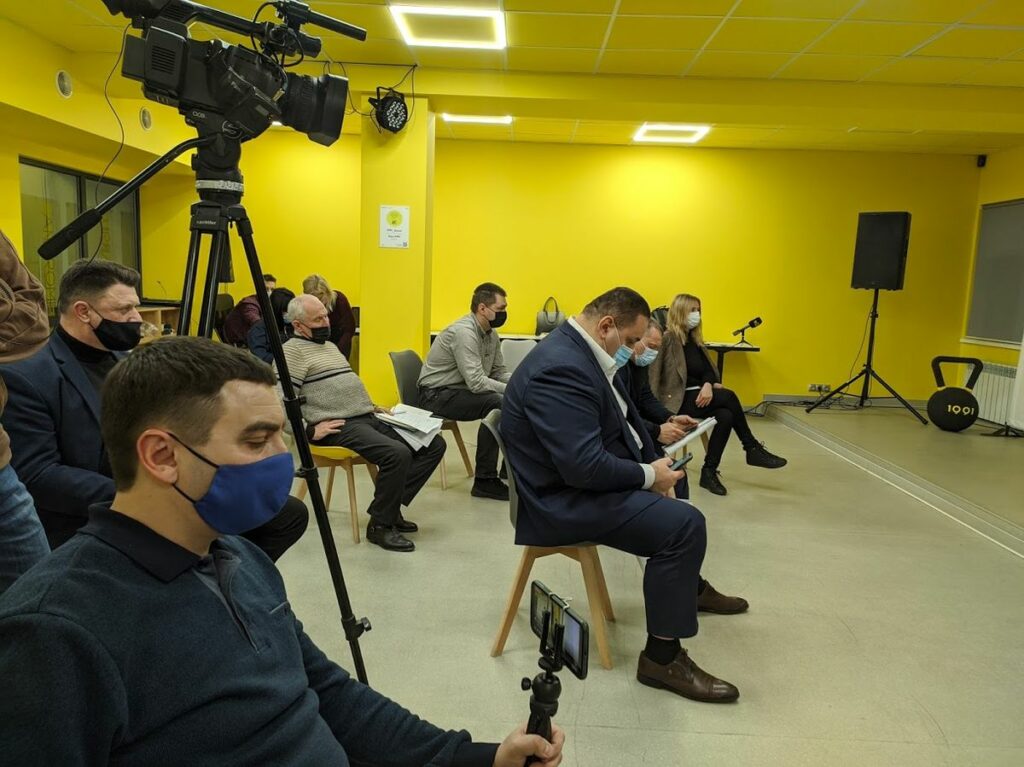 Назревает экологический протест. Почему крупнейшие загрязнители Мариуполя "провалили" свои экообязательства
