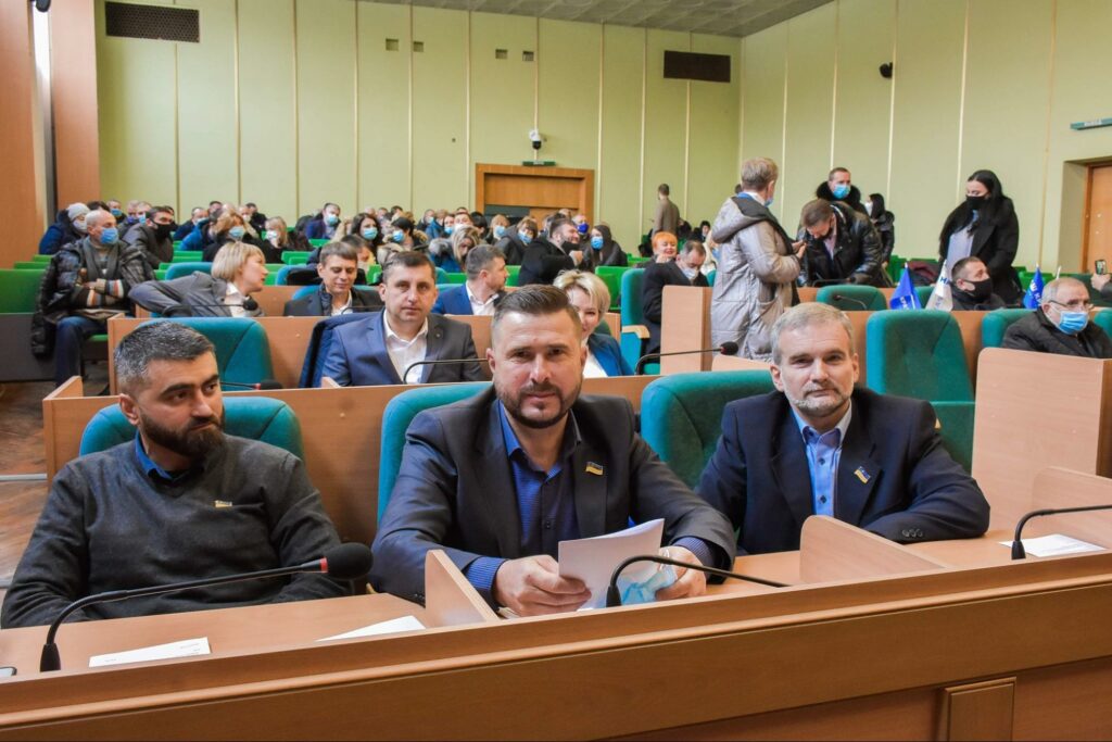 Без секретаря и бюджета: чем грозят политические разборки в горсовете Славянска