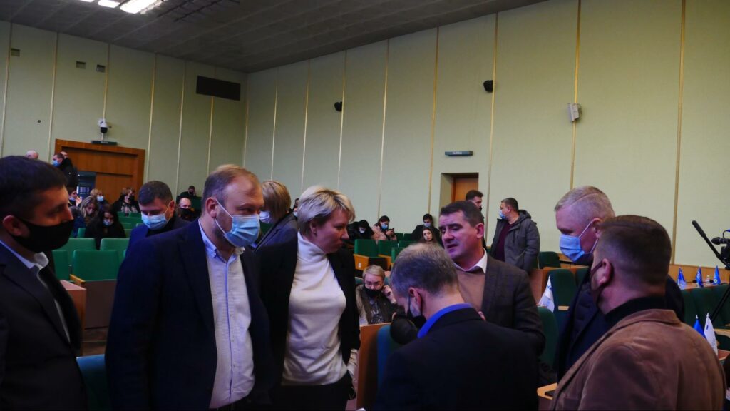 Без секретаря и бюджета: чем грозят политические разборки в горсовете Славянска