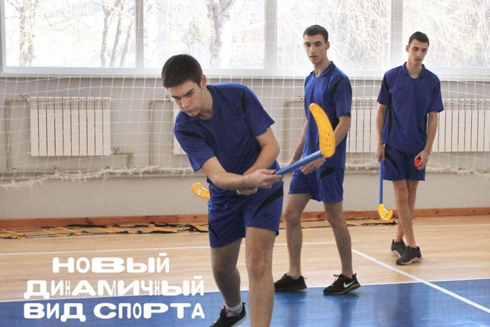 У маріупольських школах освоюють новий вид спорту - флорбол