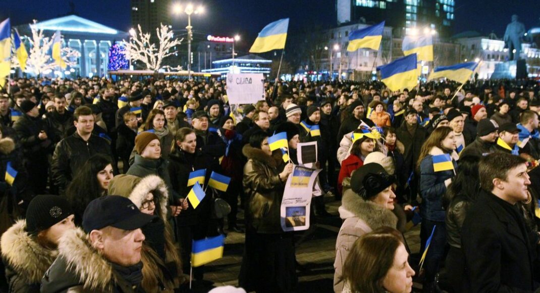 "Для нас війна почалася вже тоді": 7 років тому Донецьк об'єднався проти "русского мира"