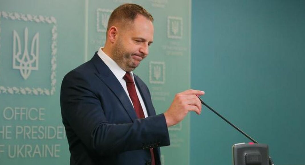 Мир по колу? Що Єрмак казав про план щодо Донбасу пів року тому і зараз