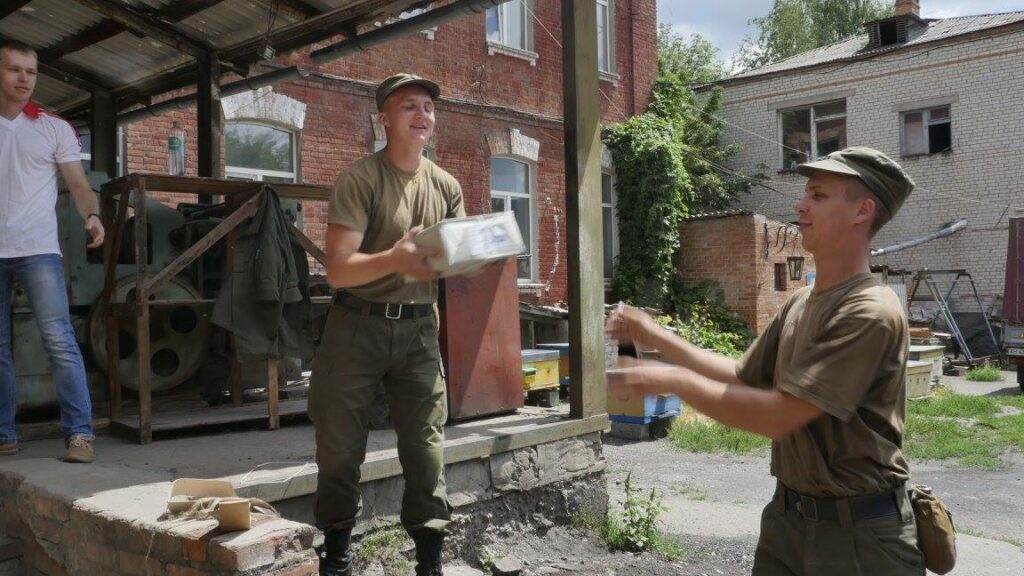 Буккроссинг для военных: как волонтерка из Славянска начала всеукраинскую акцию
