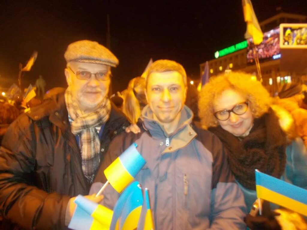 “Для нас война началась уже тогда”: 7 лет назад Донецк объединился против “русского мира”