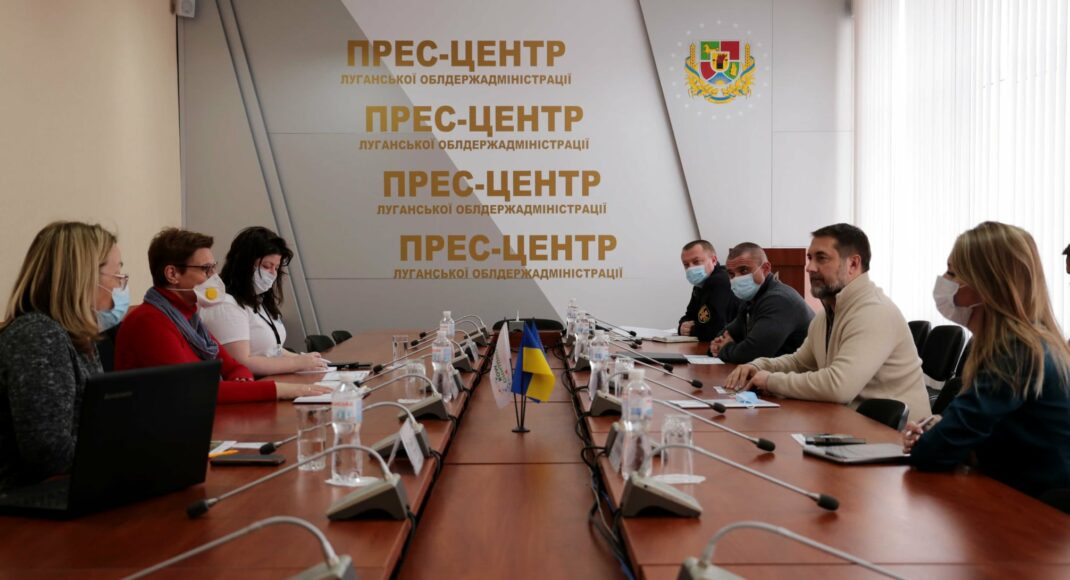 У Данський Групі з розмінування розповіли, які проєкти, що реалізують на Луганщині