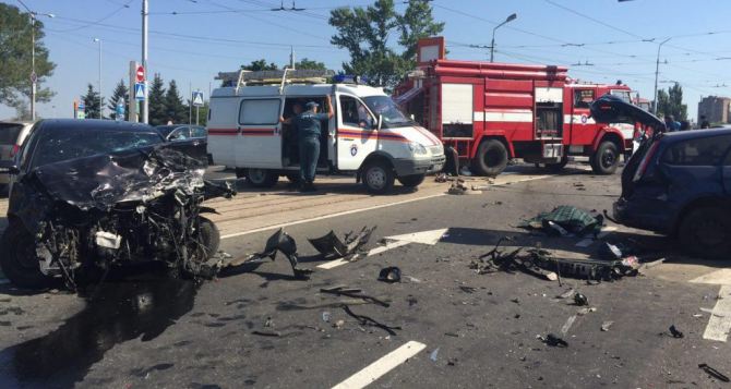 В окупованому Донецьку через серйозну ДТП травмовано 3 людини
