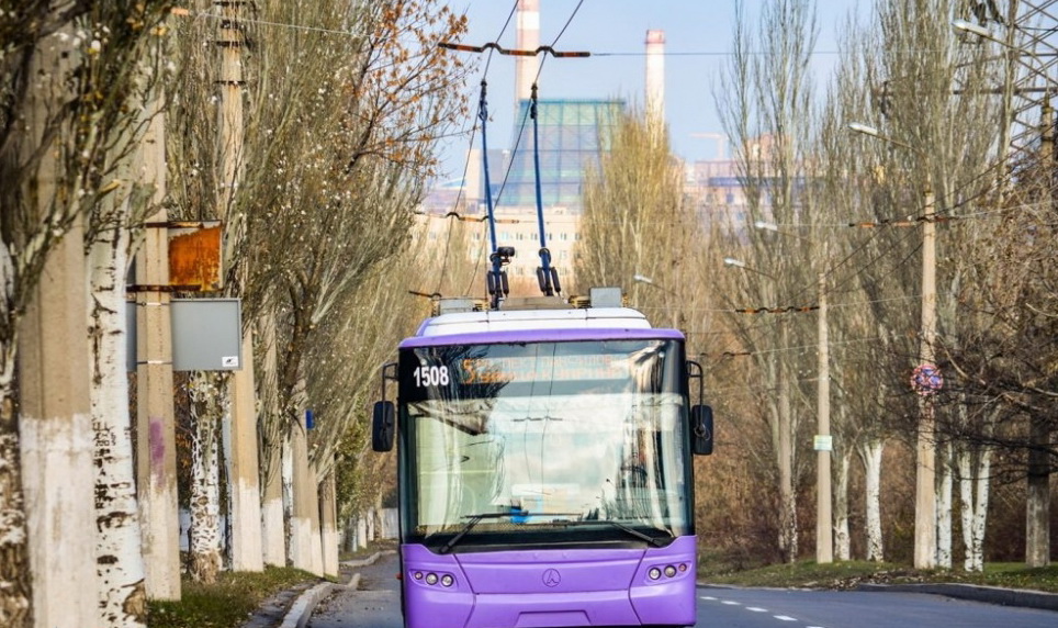 В оккупированном Донецке из-за пожара остановили движение троллейбусов
