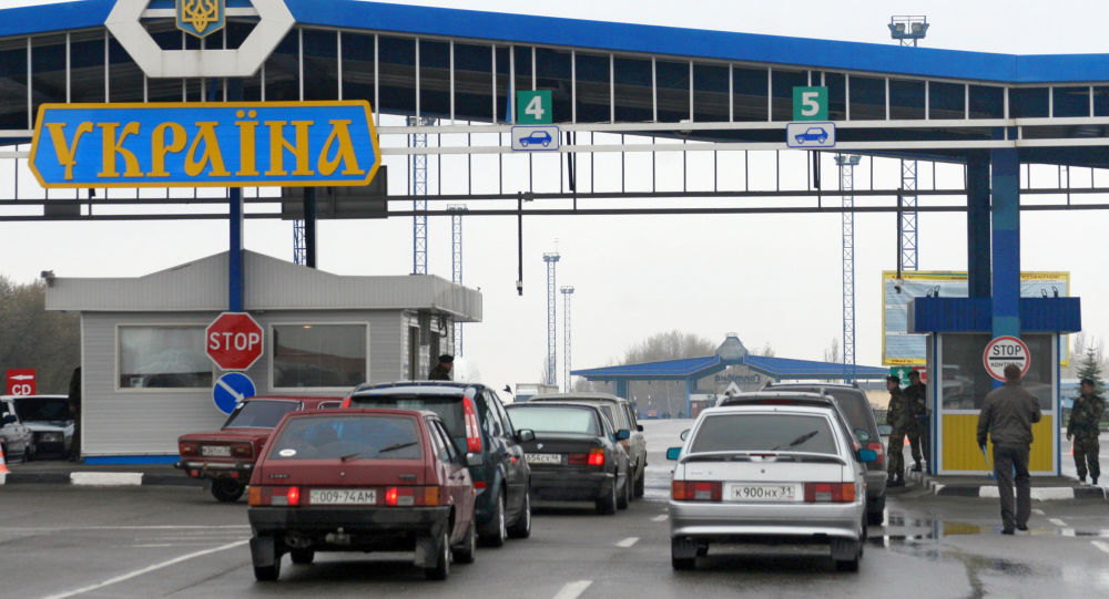 Правозахисники розповіли, як уникнути штрафу на українських КПВВ при виїзді з ОРДЛО через РФ