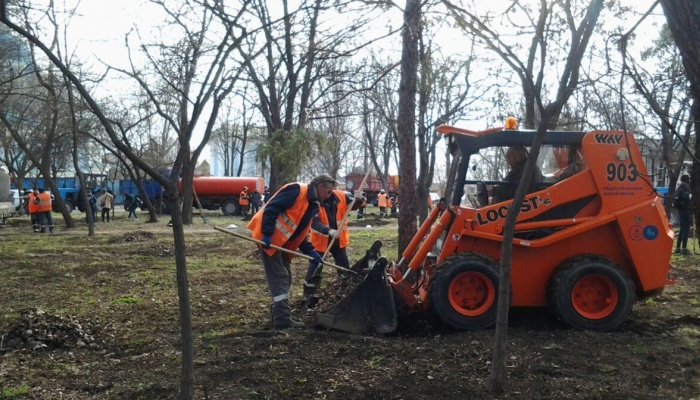 У Маріуполі пройшла перша в цьому році загальноміська толока (фото)