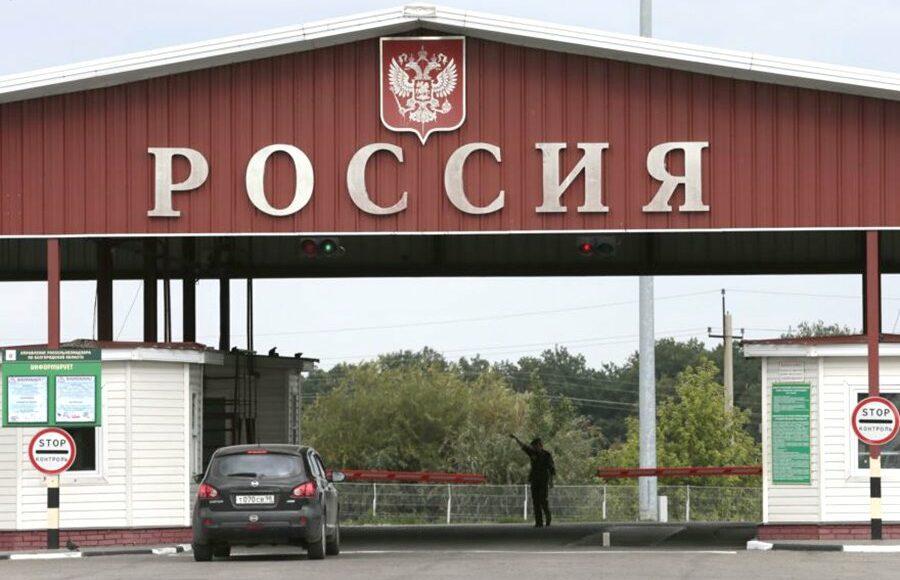 Оккупанты создают условия, чтобы жители ОРДЛО выезжали на работу в Россию, - правозащитники