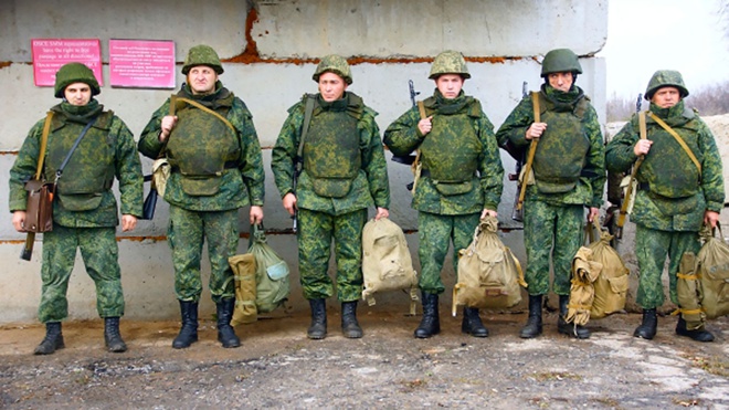 Оккупанты "ЛНР" отменили военные сборы