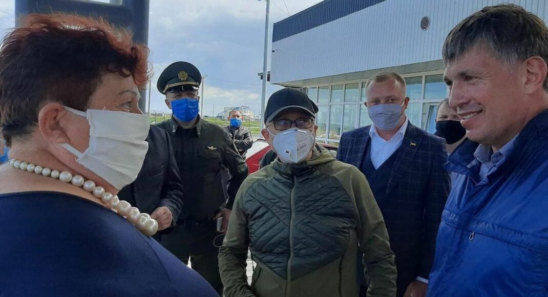 Украинские КПВВ на линии разграничения передают на баланс одного госпредприятия