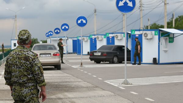 Жители ОРДО требуют от оккупантов открыть КПП