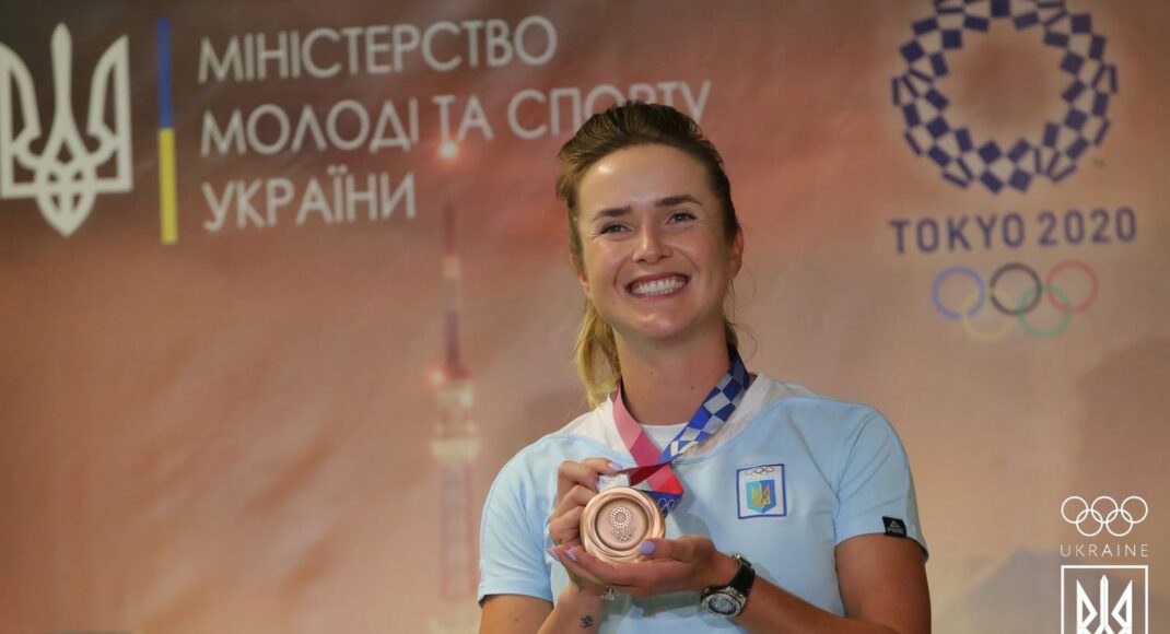 Українську спортсменку Світоліну зустріли з медаллю Олімпіади (фото)