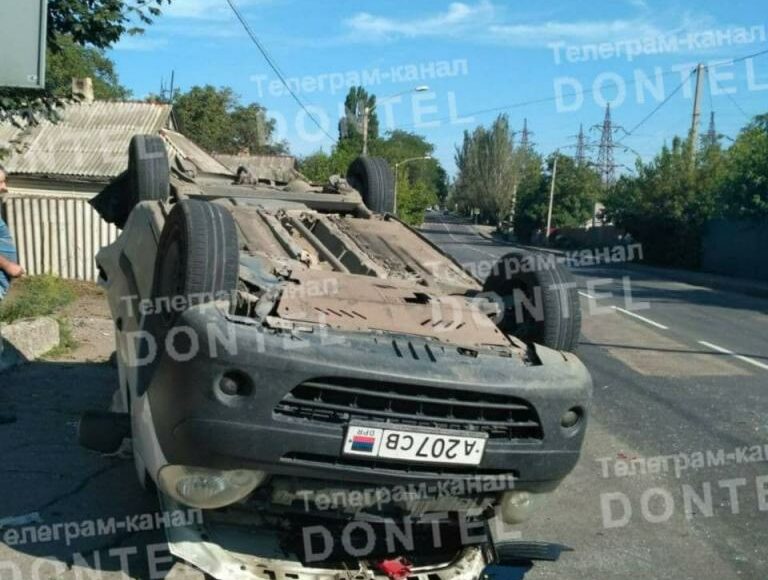 В ОРДО член НВФ совершил ДТП: есть пострадавшие (фото)