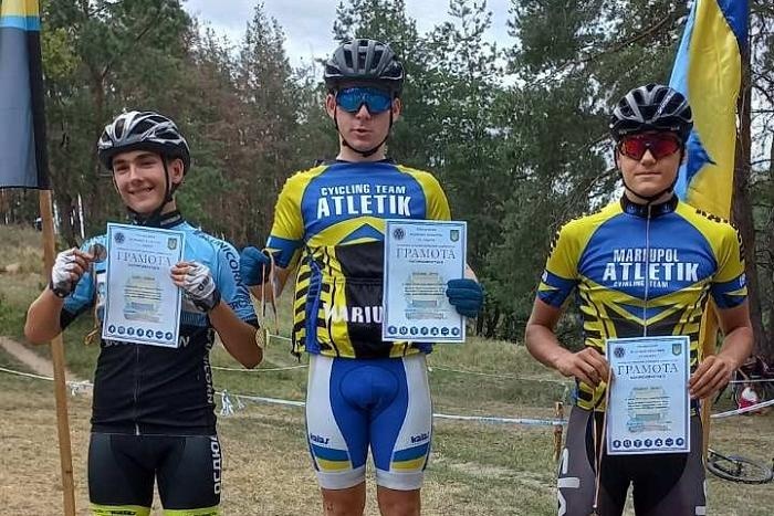 Спортсмени Маріуполя стали призерами чемпіонату області з велоспорту