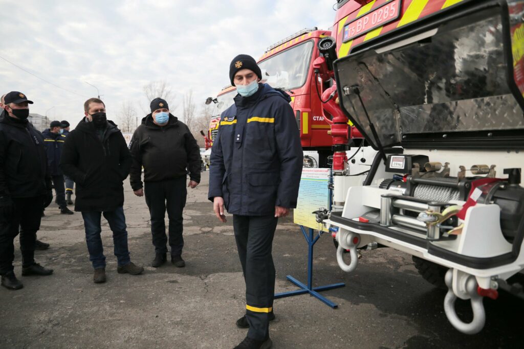 пожарные машины на Луганщине