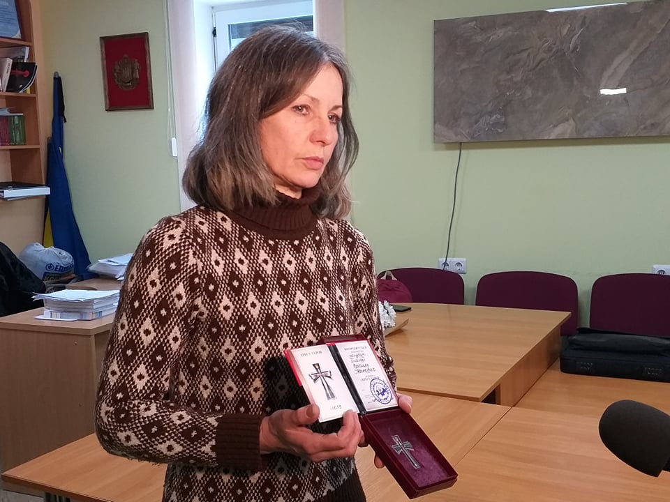 В Краматорске в Центре ветеранов АТО вручили награду жене погибшего защитника Украины