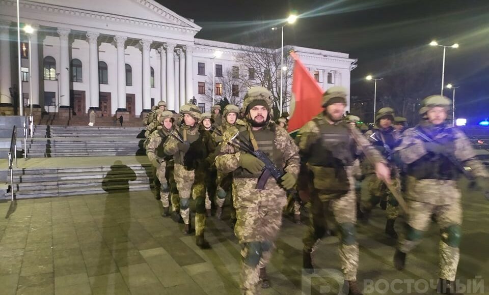 Телемост и показ техники: в Краматорске отметили День ВСУ