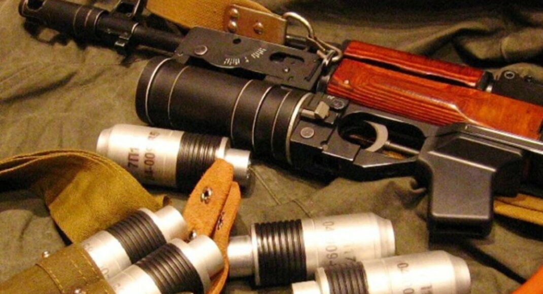 В окупованому Донецьку затримали жінку за розпивання спиртного і зберігання гранатометного пострілу ВОГ-25
