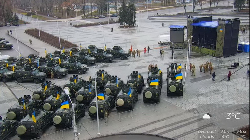 У Краматорську на час проведення параду та вручення нової техніки для ЗСУ змінили схему руху транспорту