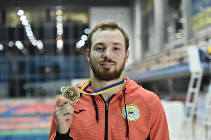 Спортсмен з Маріуполя успішно виступив на чемпіонаті в Києві та увійшов до збірної України зі стрибків у воду