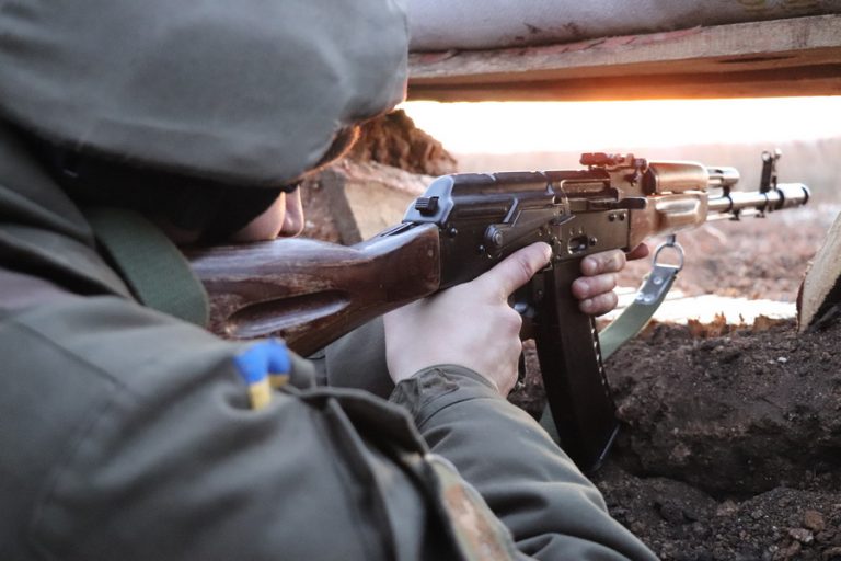 На Донетчине задержали воров на военном объекте