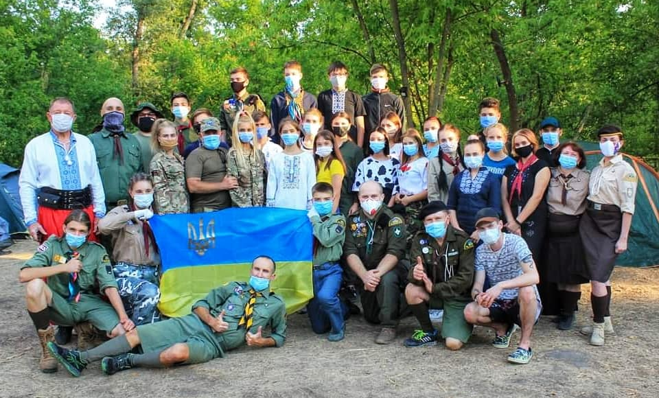 Підлітки з Краматорська та Слов'янська створили скаутський табір з патріотичними цінностями
