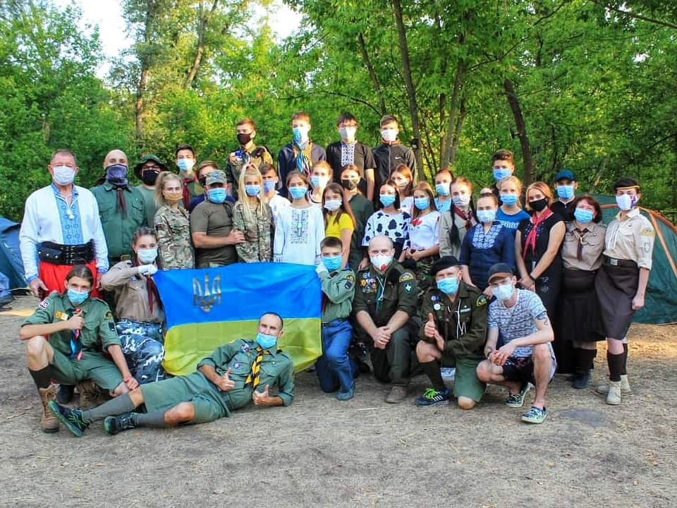 Подростки из Краматорска и Славянска создали скаутский лагерь с патриотическими ценностями